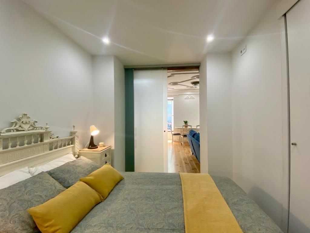 Farmacia Vila Lobos Apartment Lisbon Luaran gambar